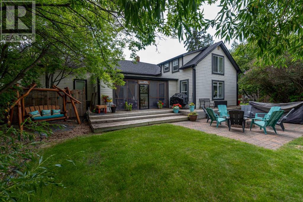 Photo 8 of 5010 50 Avenue, Streamstown AB