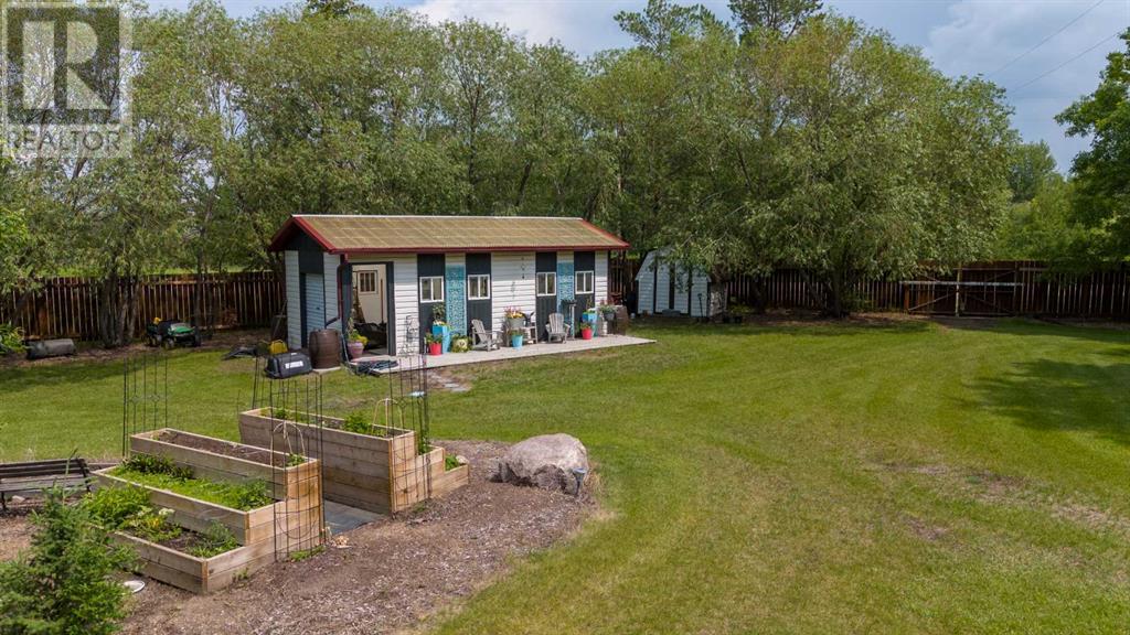Photo 42 of 5010 50 Avenue, Streamstown AB