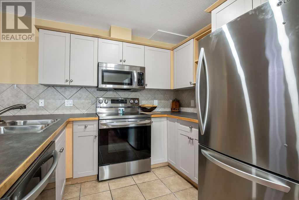 Photo 12 of 90 Cimarron Trail, Okotoks AB
