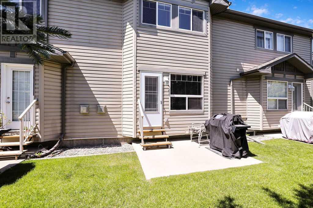 Photo 29 of 90 Cimarron Trail, Okotoks AB