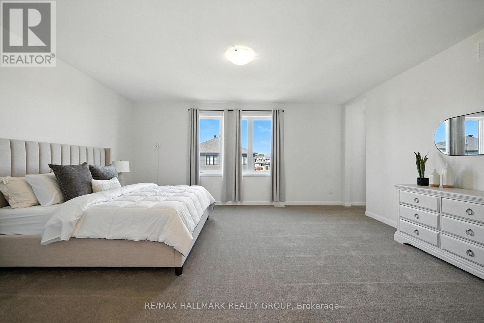 Photo 29 of 547 Anchor Circle, Ottawa ON