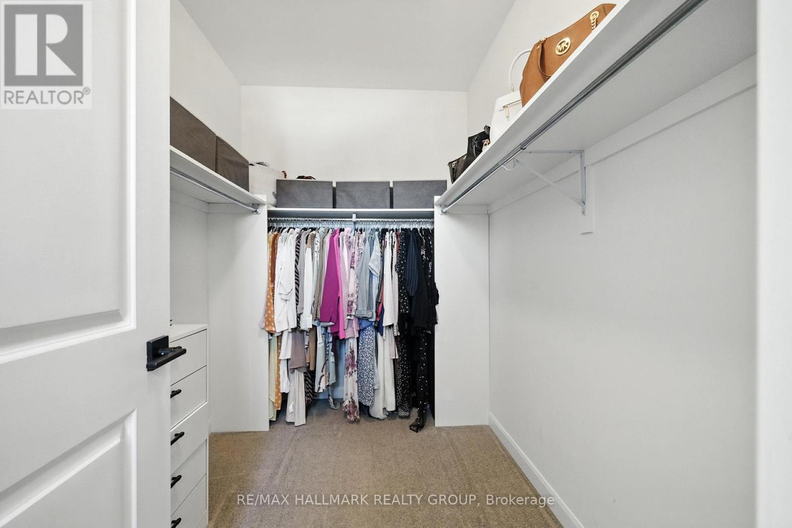 Photo 2 of 547 Anchor Circle, Ottawa ON