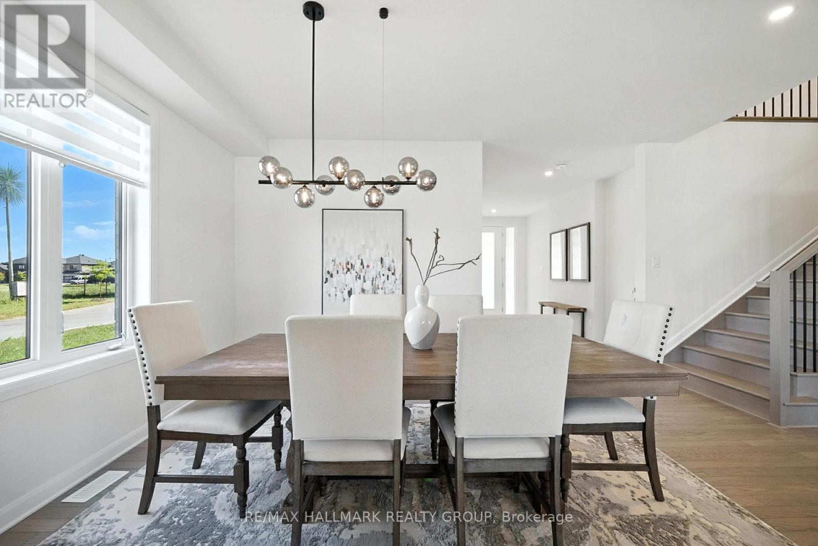 Photo 23 of 547 Anchor Circle, Ottawa ON