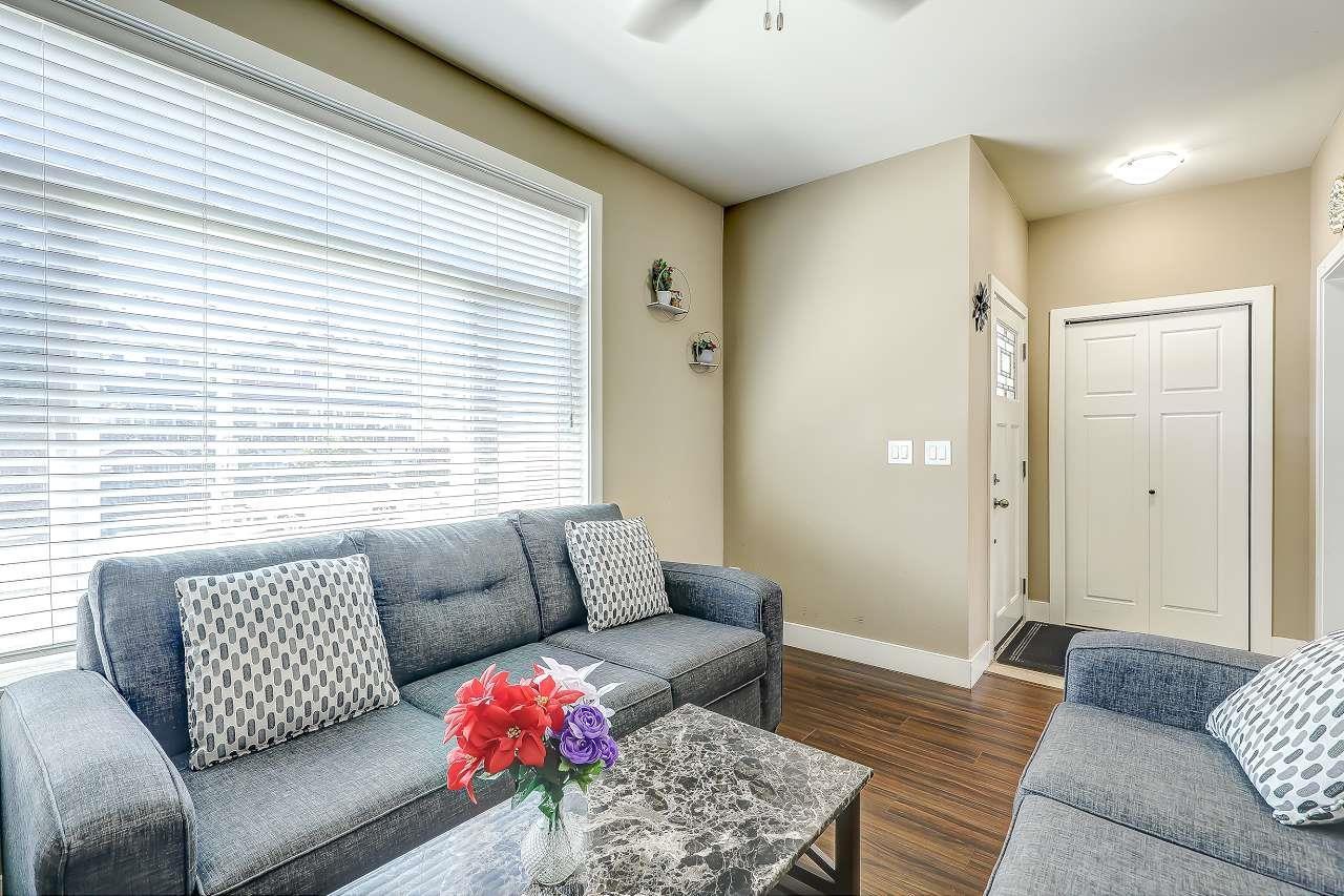 Photo 4 of 13987 64 Avenue, Surrey BC