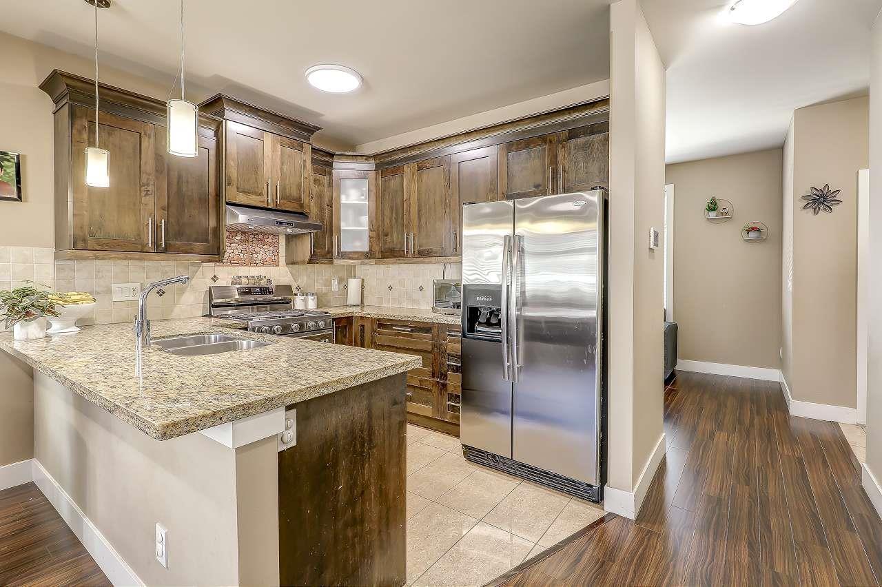 Photo 8 of 13987 64 Avenue, Surrey BC