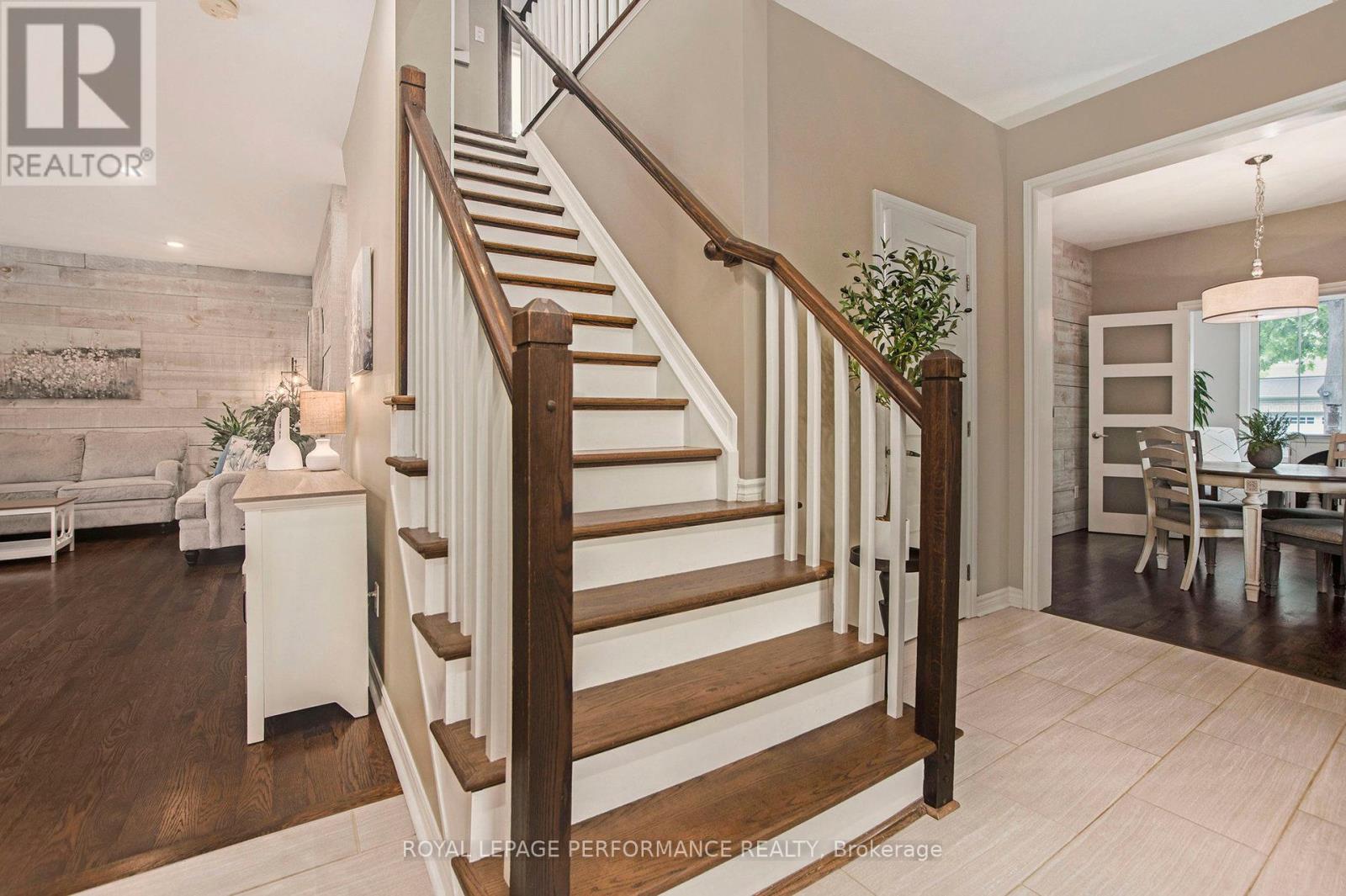 Photo 14 of 2600 Fallingwater Circle, Ottawa ON