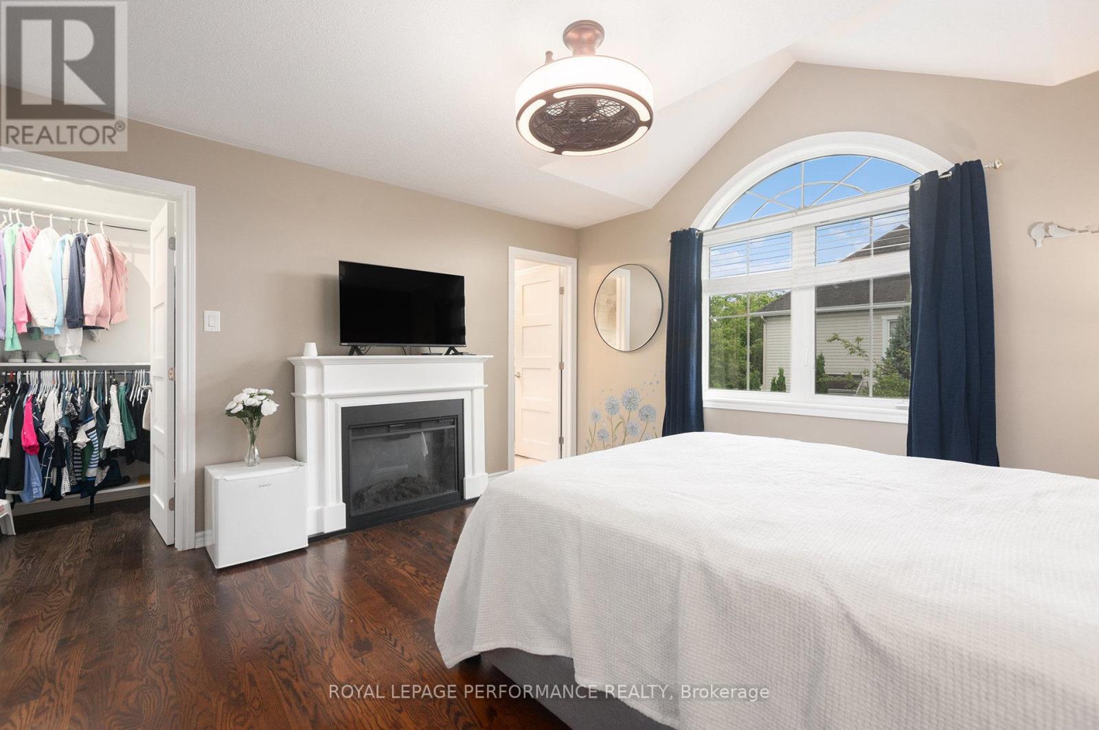 Photo 17 of 2600 Fallingwater Circle, Ottawa ON