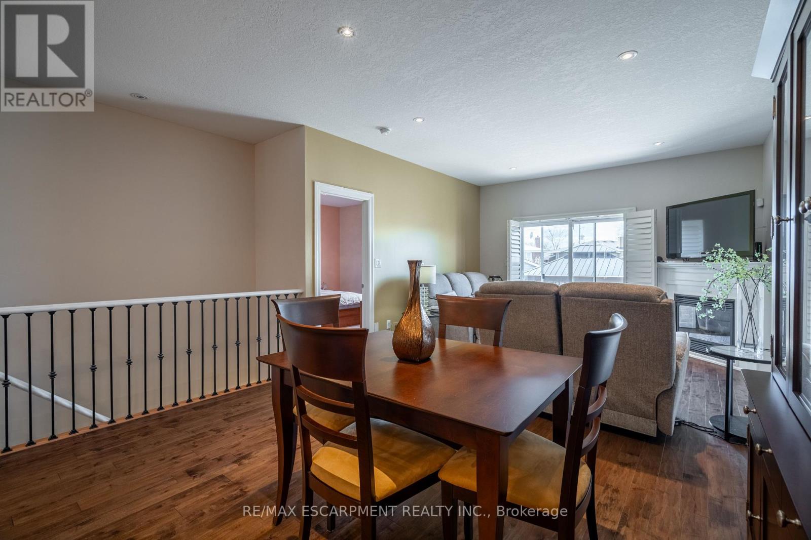 Photo 25 of 10 10 Greenbrook Drive, Hamilton ON