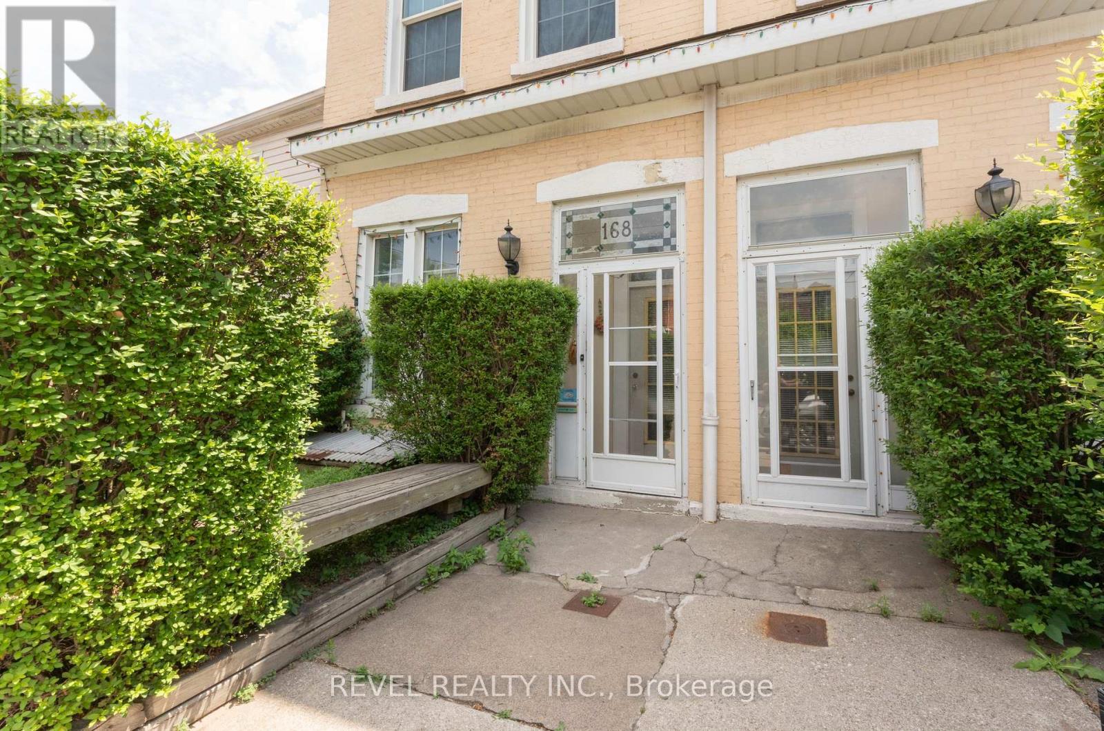 Photo 8 of 168 Macnab Street N, Hamilton ON