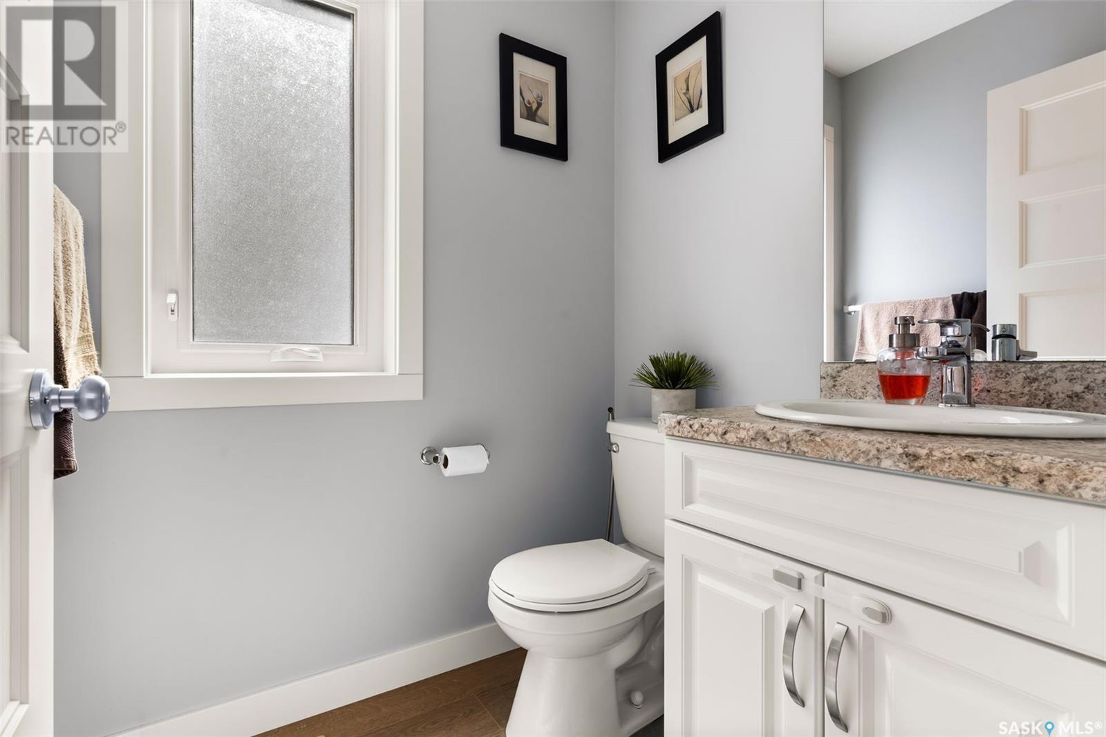 Photo 11 of 5113 Crane Crescent, Regina SK