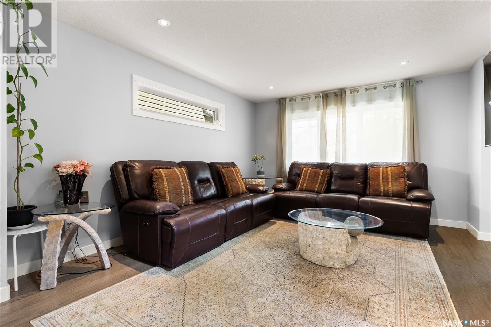 Photo 4 of 5113 Crane Crescent, Regina SK