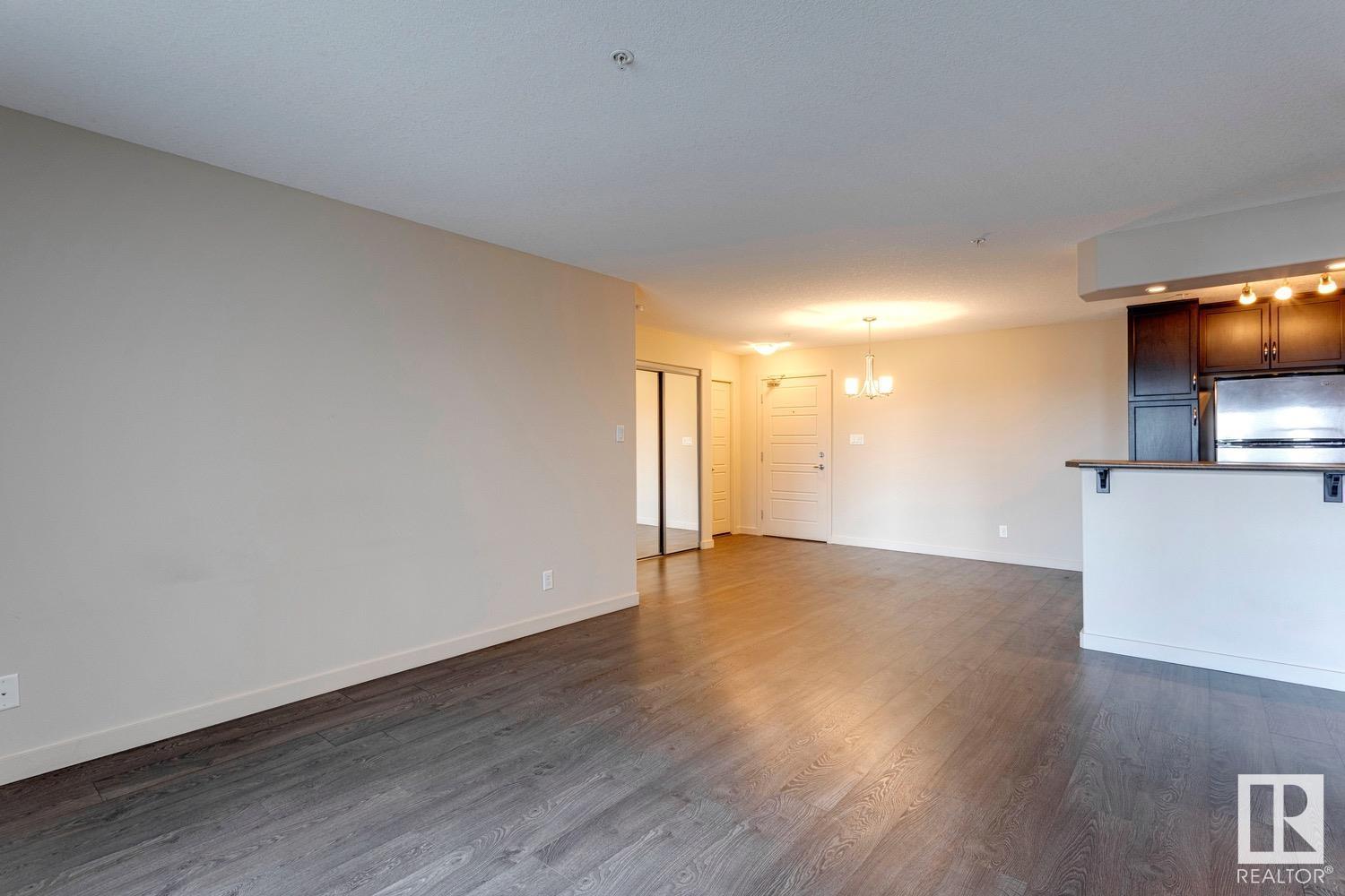 Photo 19 of 254 11517 Ellerslie Rd Sw, Edmonton AB