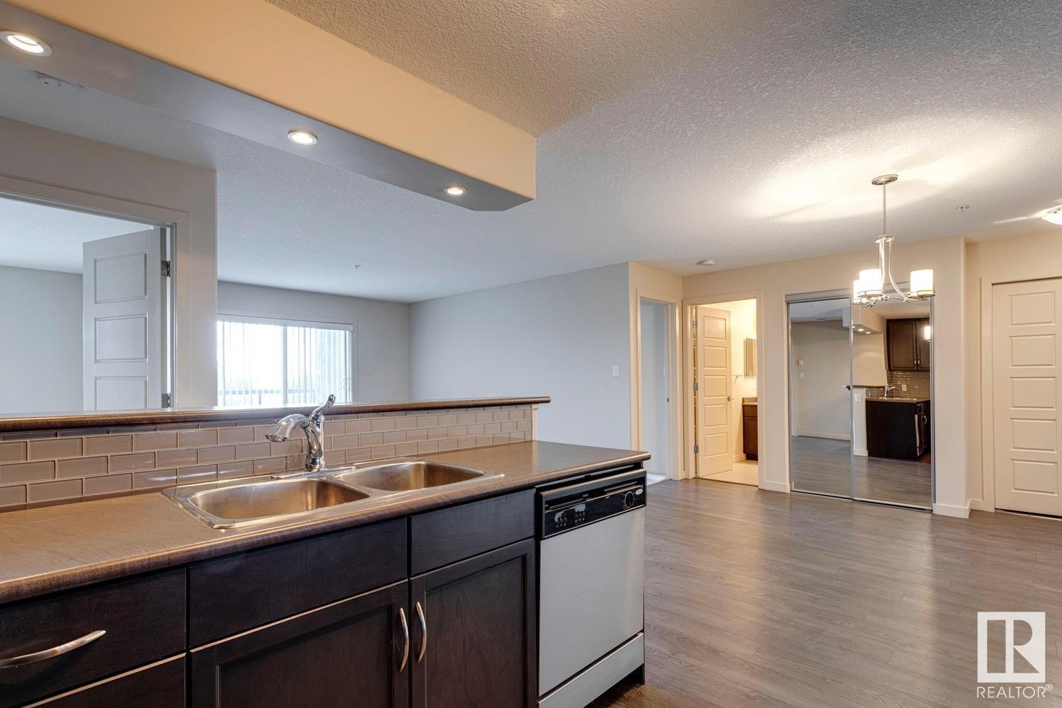 Photo 5 of 254 11517 Ellerslie Rd Sw, Edmonton AB