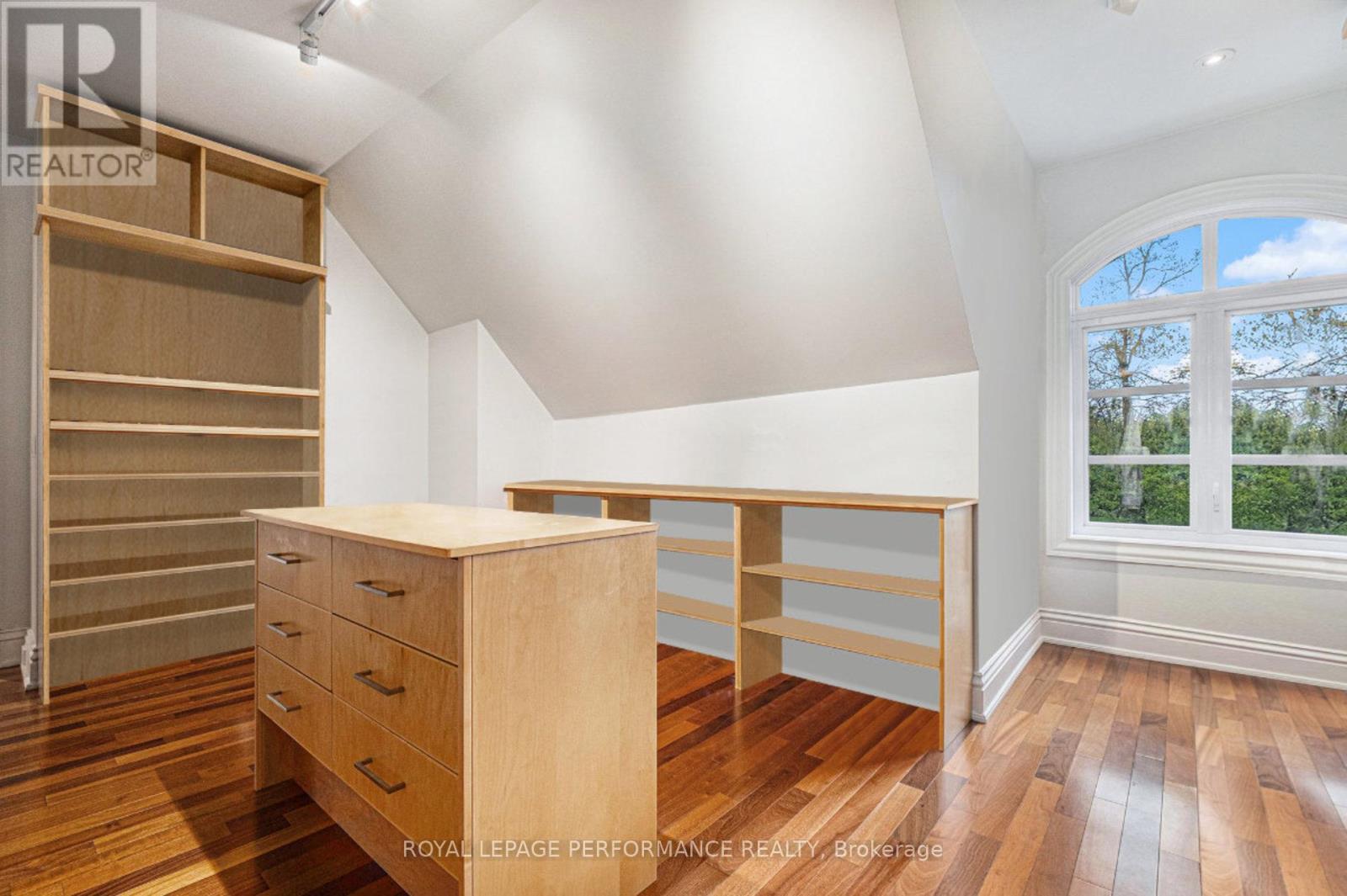 Photo 36 of 1413 Blackhorse Court, Ottawa ON