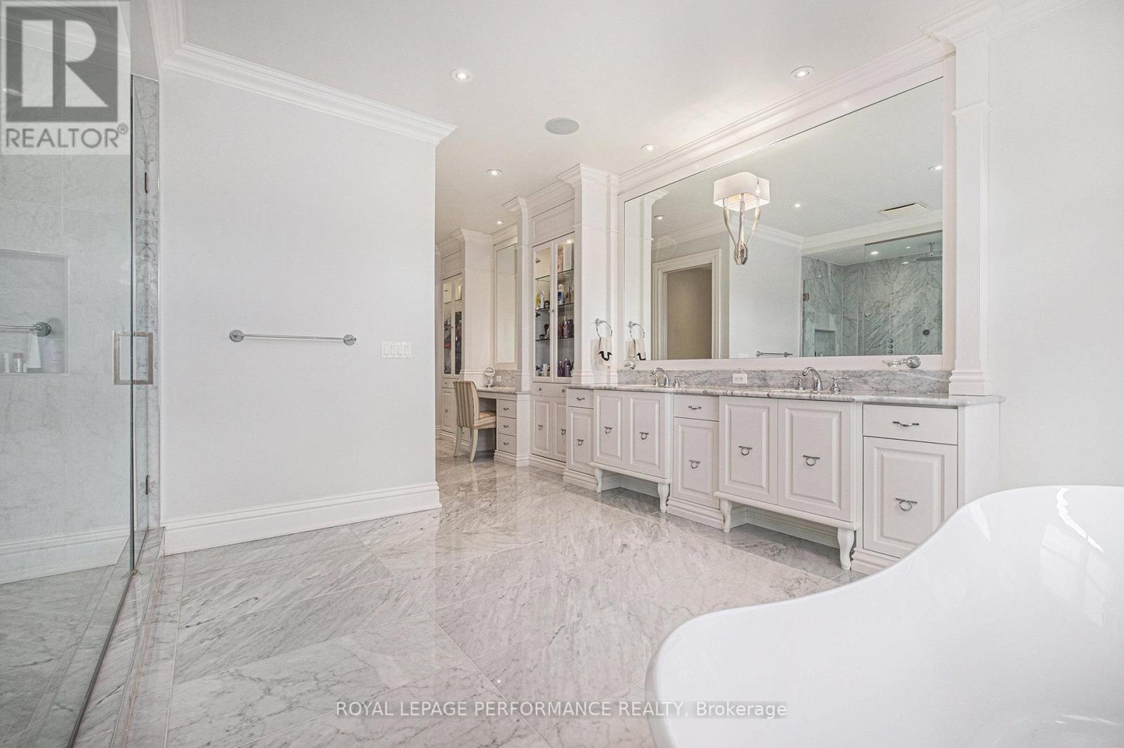 Photo 16 of 1413 Blackhorse Court, Ottawa ON