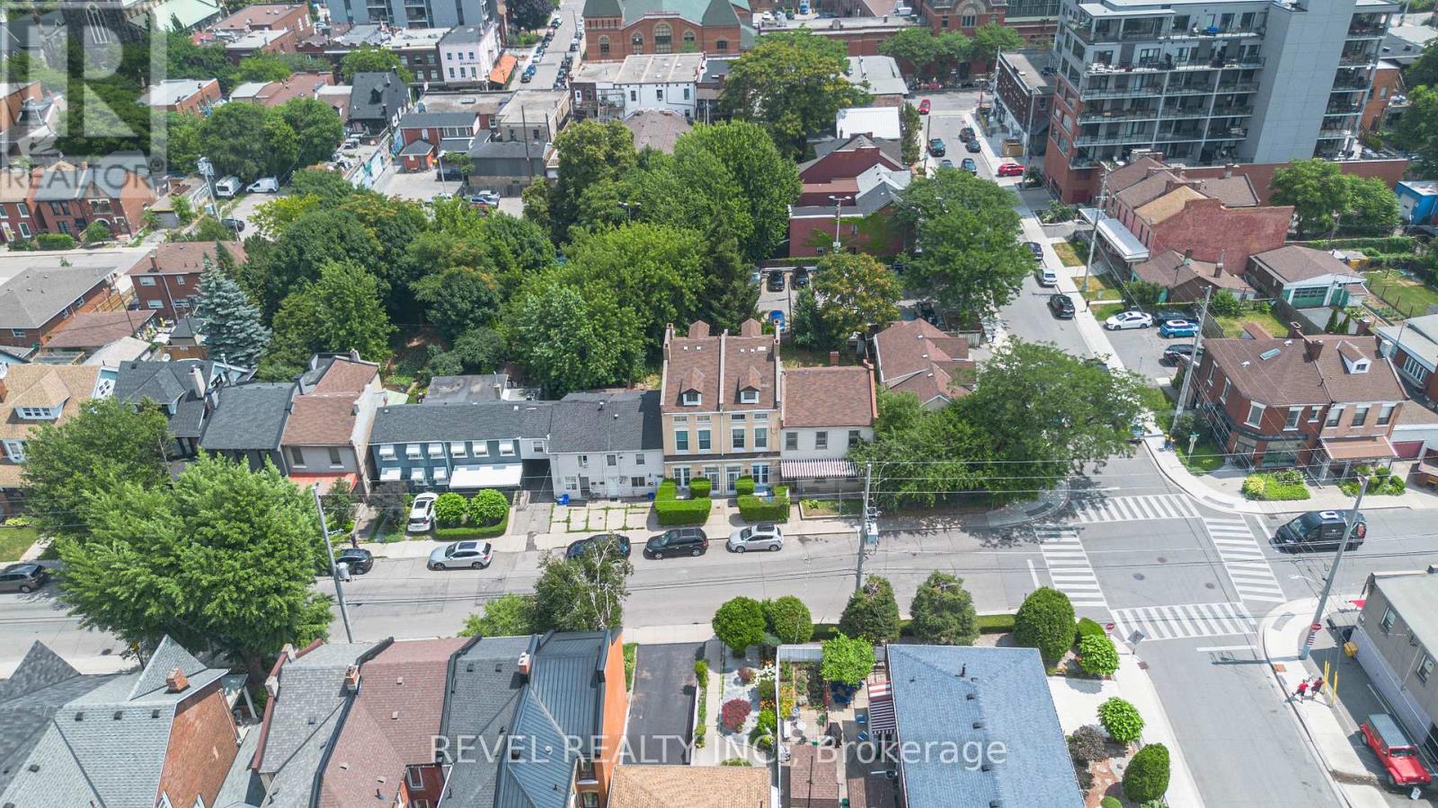 Photo 2 of 168 Macnab Street N, Hamilton ON