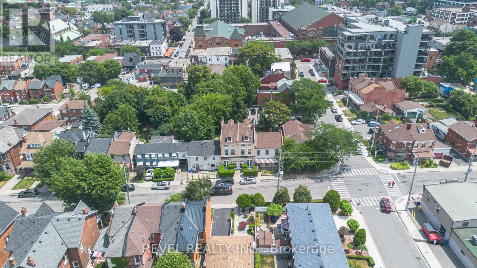 Photo 30 of 168 Macnab Street N, Hamilton ON