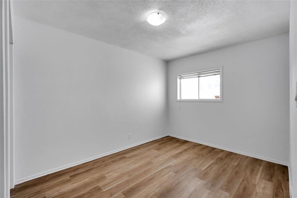 Photo 5 of 1057 Sherburn Street, Winnipeg MB