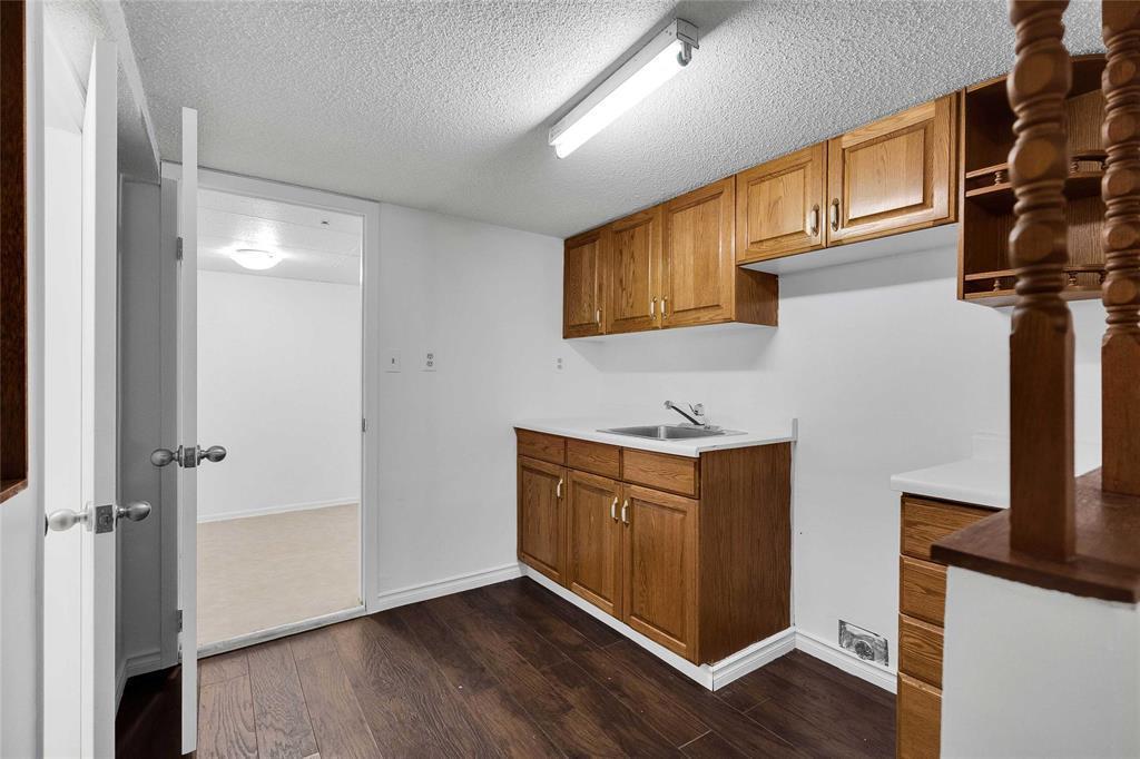 Photo 14 of 1057 Sherburn Street, Winnipeg MB