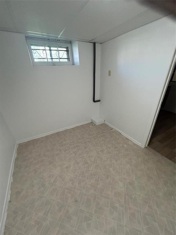 Photo 10 of 1057 Sherburn Street, Winnipeg MB