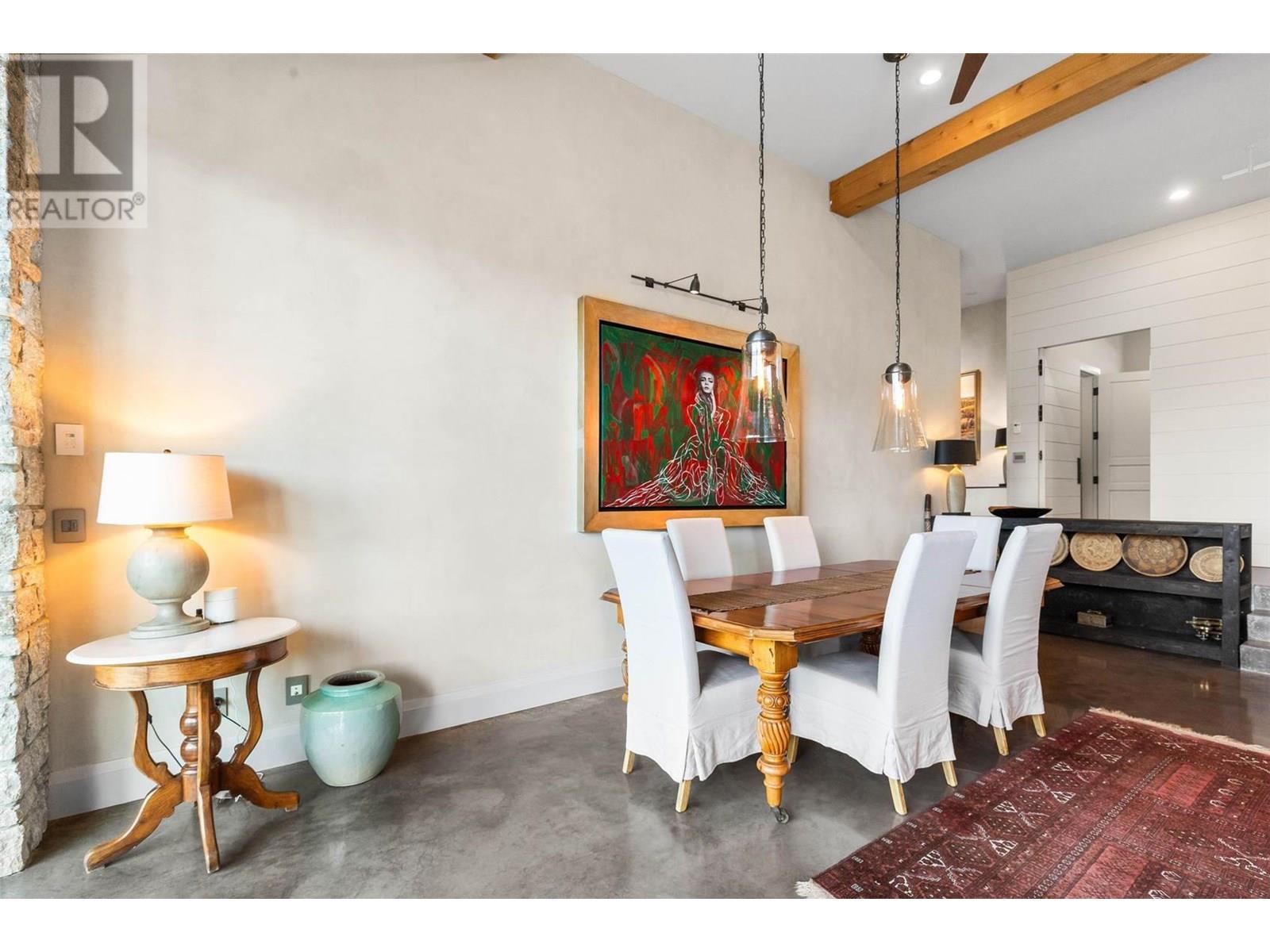 26 COMMONAGE ROAD - 18