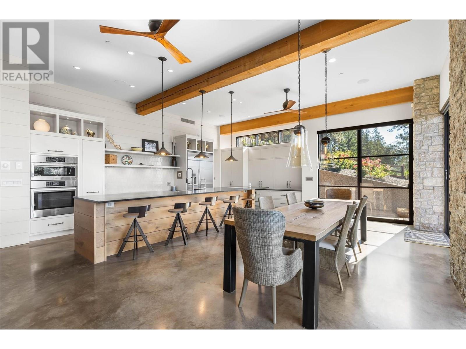 26 COMMONAGE ROAD - 21