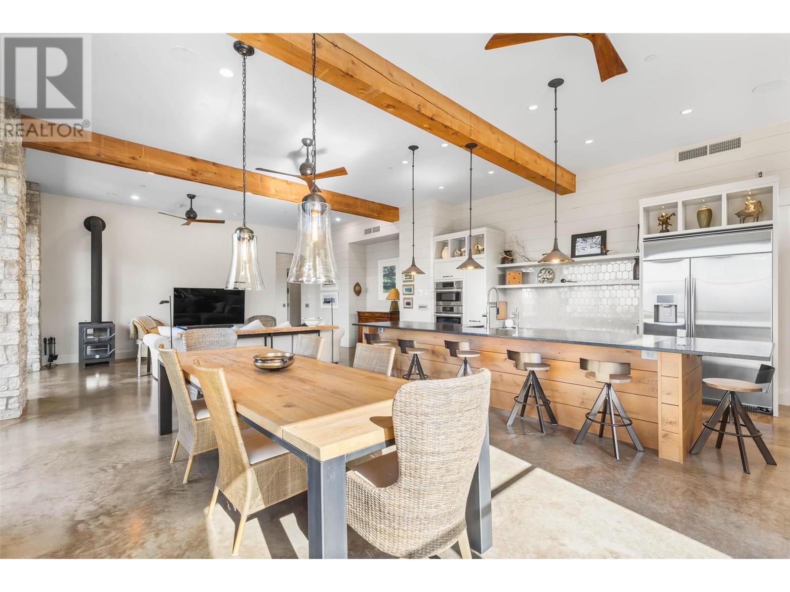 26 COMMONAGE ROAD - 22