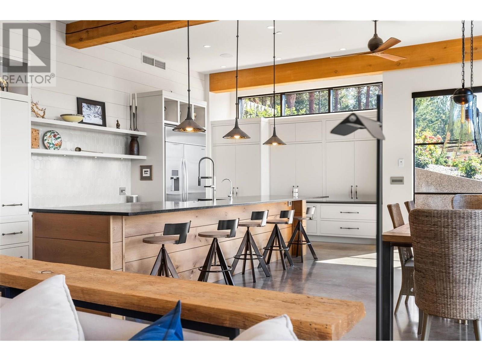 26 COMMONAGE ROAD - 26