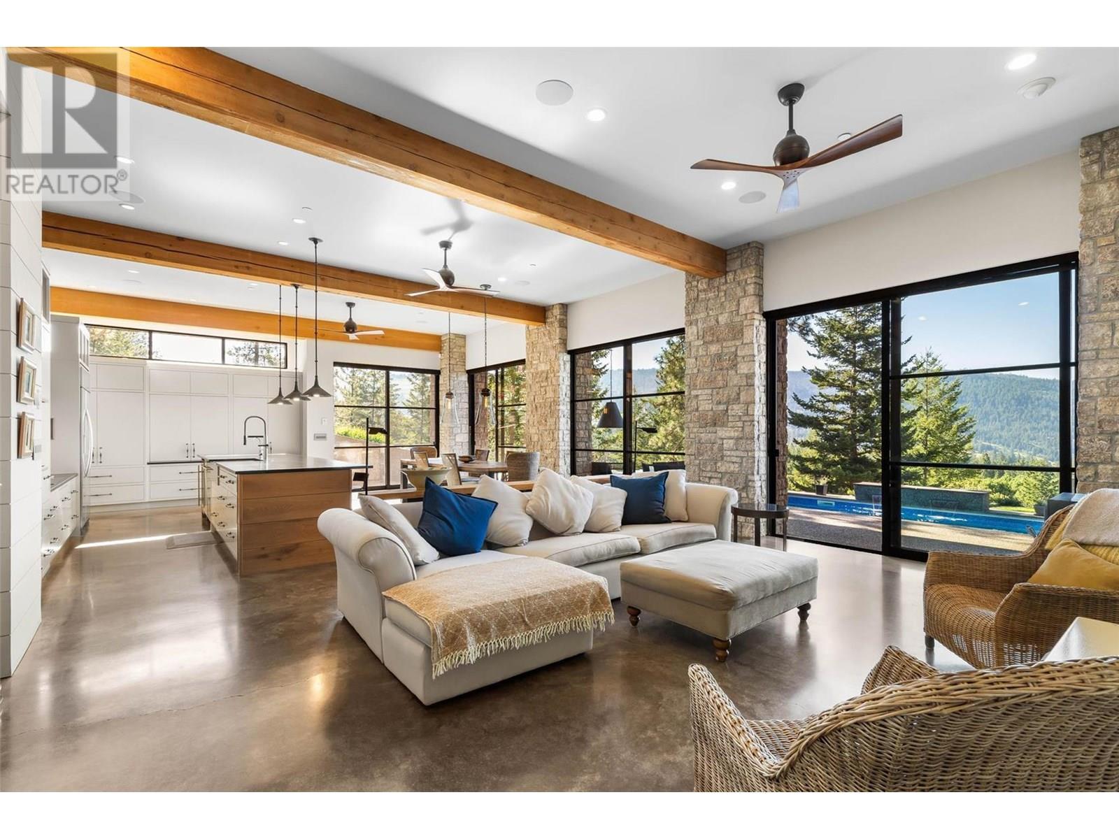 26 COMMONAGE ROAD - 28