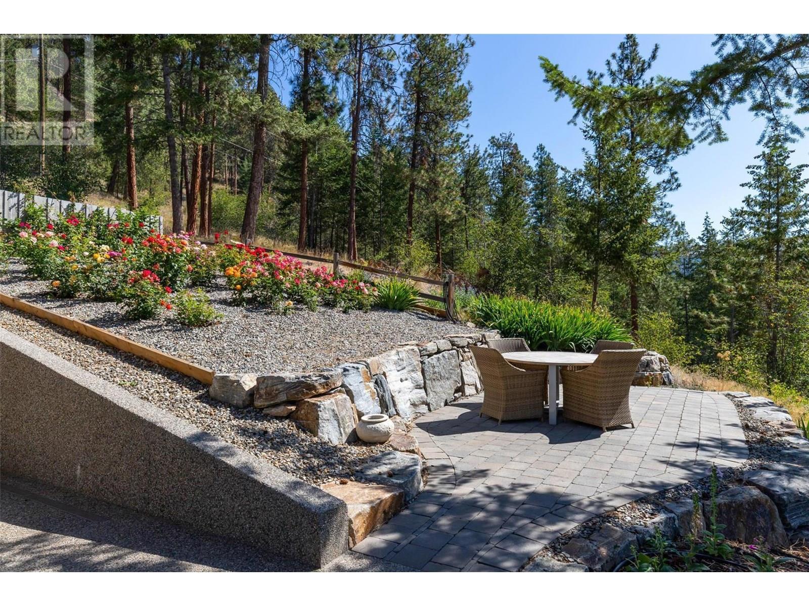 26 COMMONAGE ROAD - 38