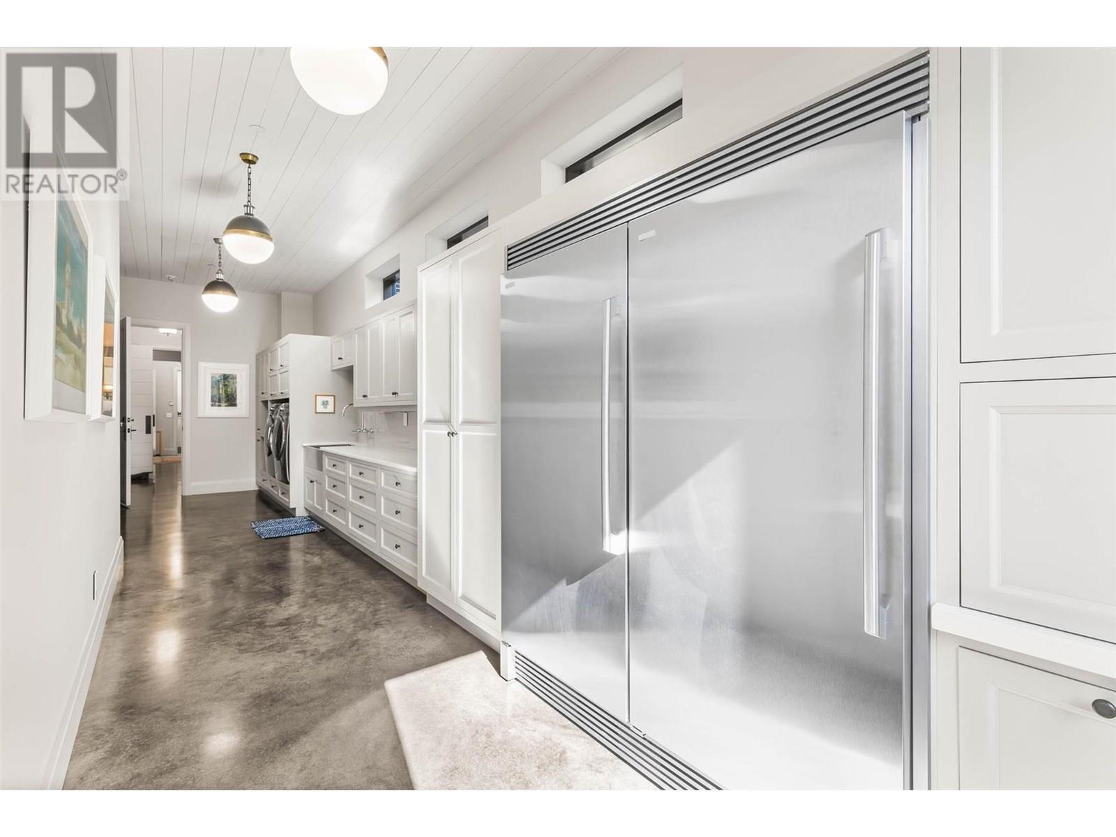 26 COMMONAGE ROAD - 56