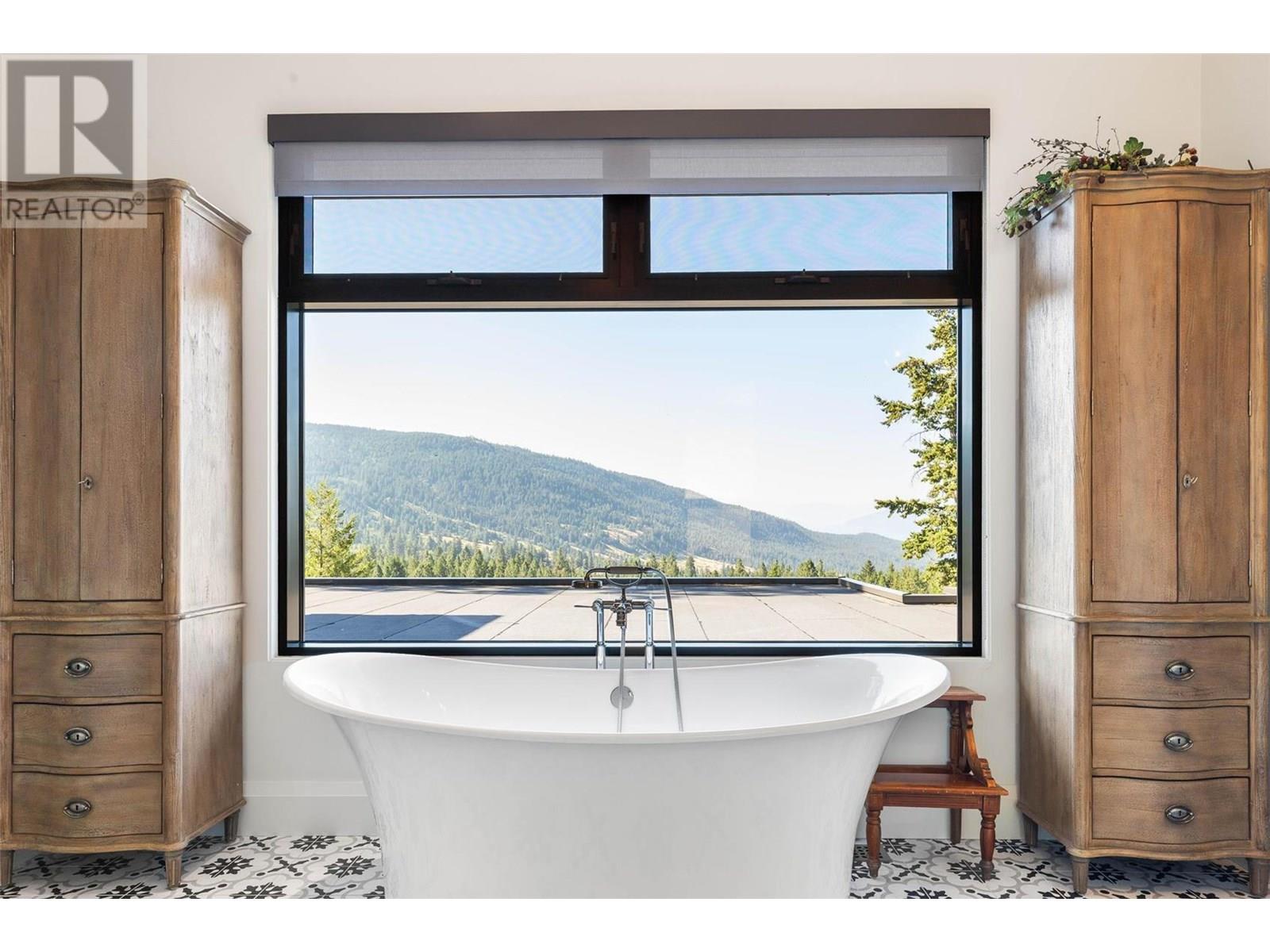 26 COMMONAGE ROAD - 61