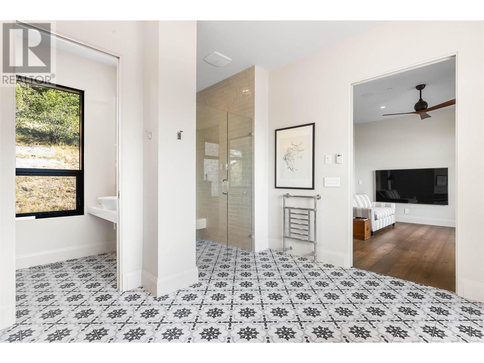 26 COMMONAGE ROAD - 62