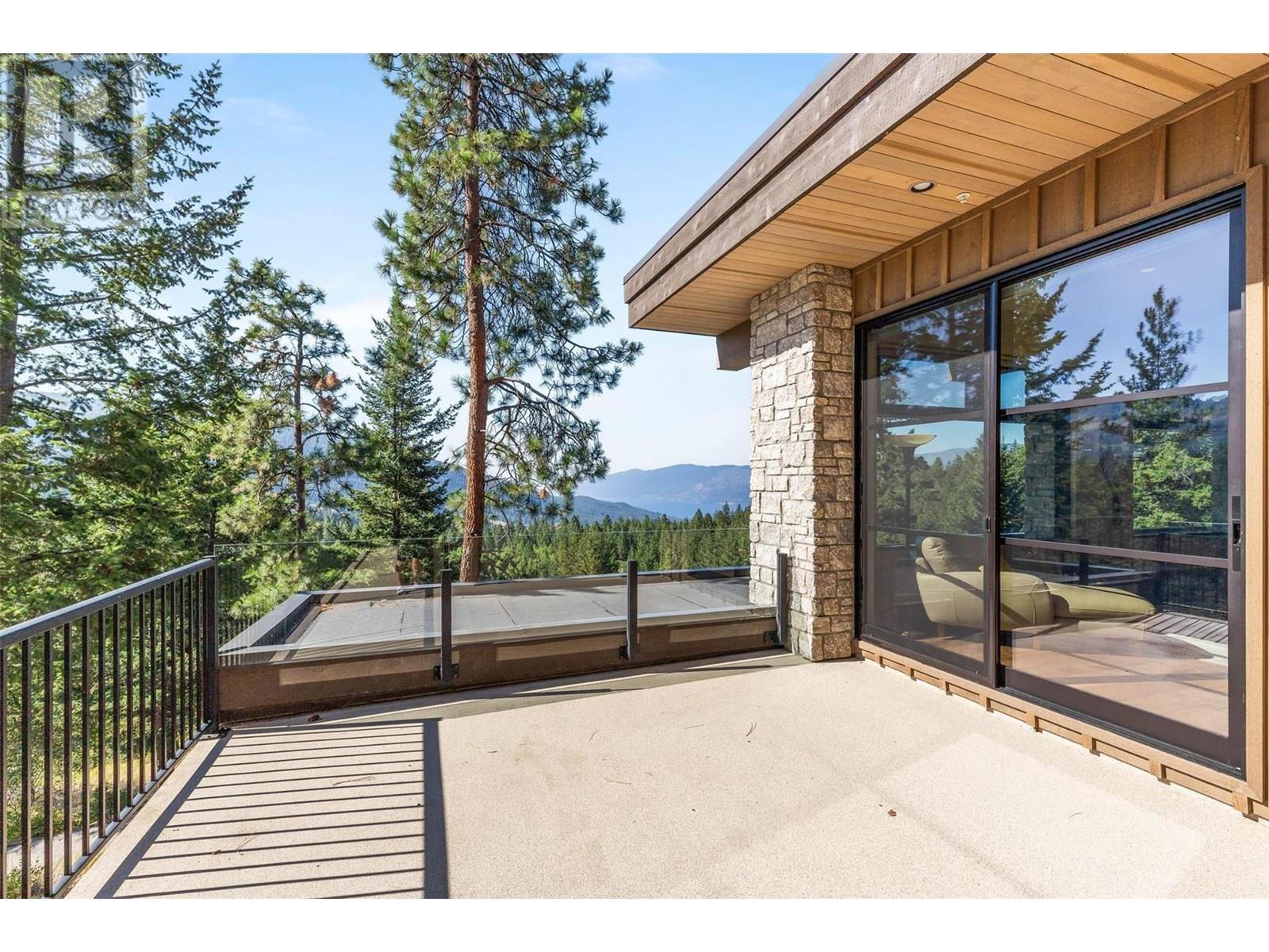 26 COMMONAGE ROAD - 68