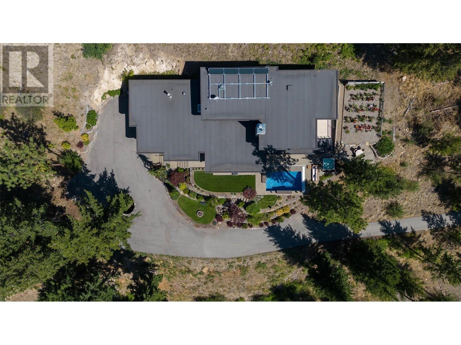 26 COMMONAGE ROAD - 8