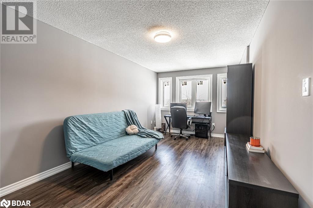 Photo 16 of 99 Mcintyre Drive, Barrie ON
