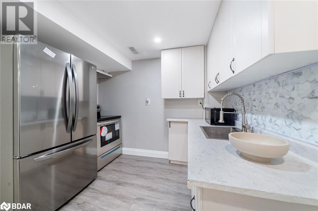 Photo 38 of 11 Mckenzie Crescent, Barrie ON