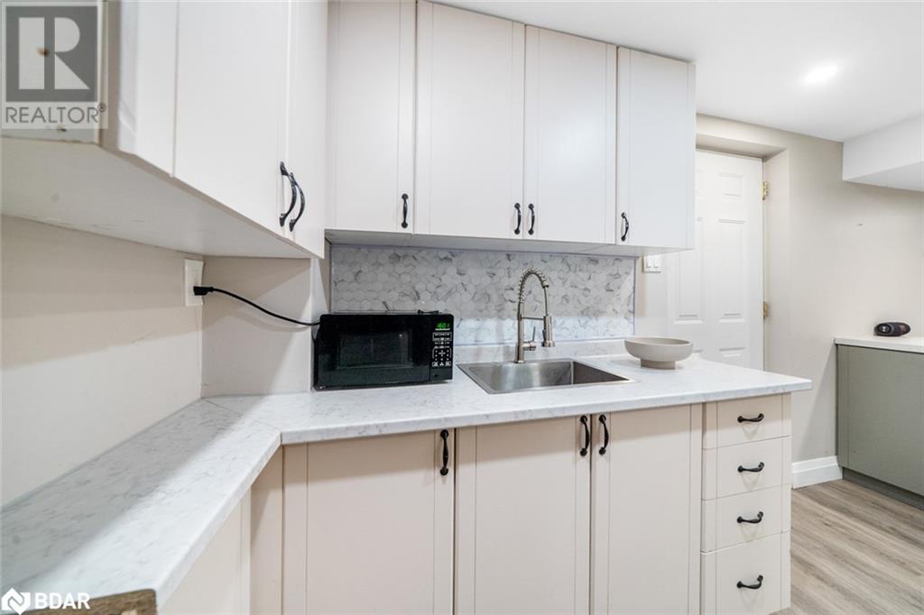 Photo 29 of 11 Mckenzie Crescent, Barrie ON
