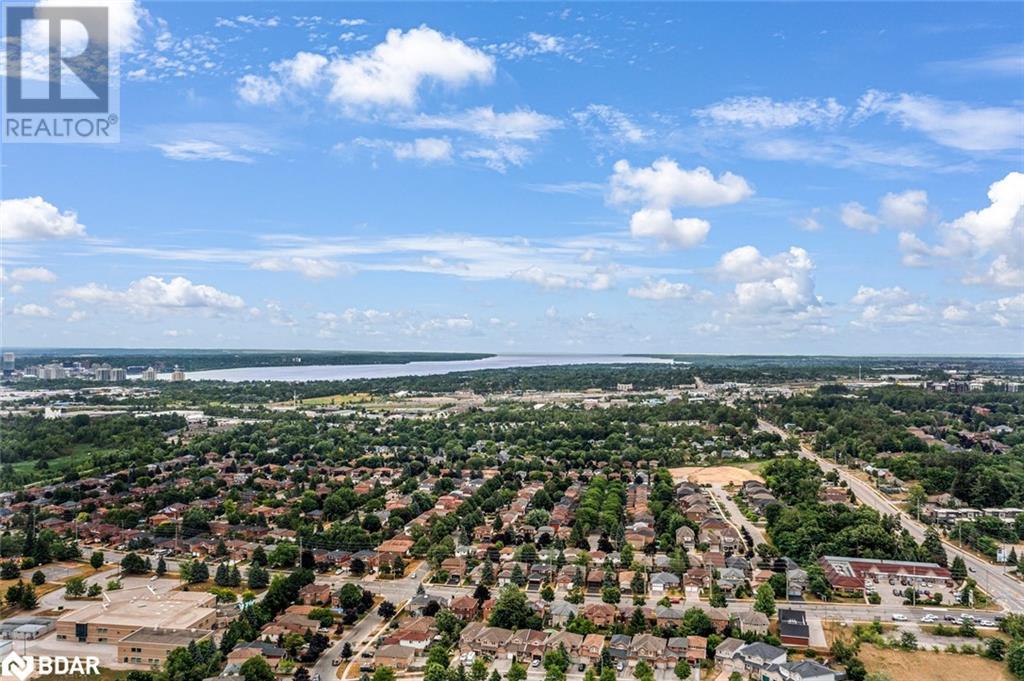 Photo 14 of 11 Mckenzie Crescent, Barrie ON