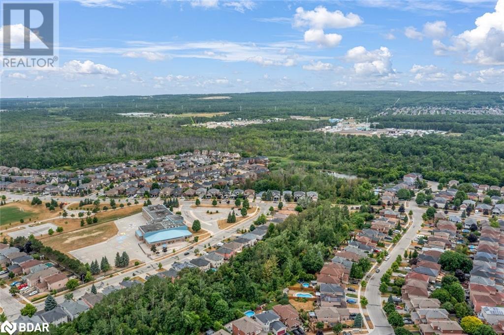 Photo 8 of 11 Mckenzie Crescent, Barrie ON