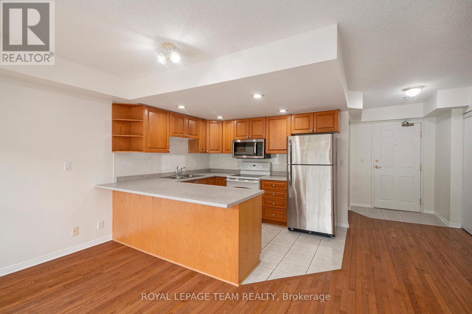 Photo 2 of 507 320 Centrum Boulevard, Ottawa ON