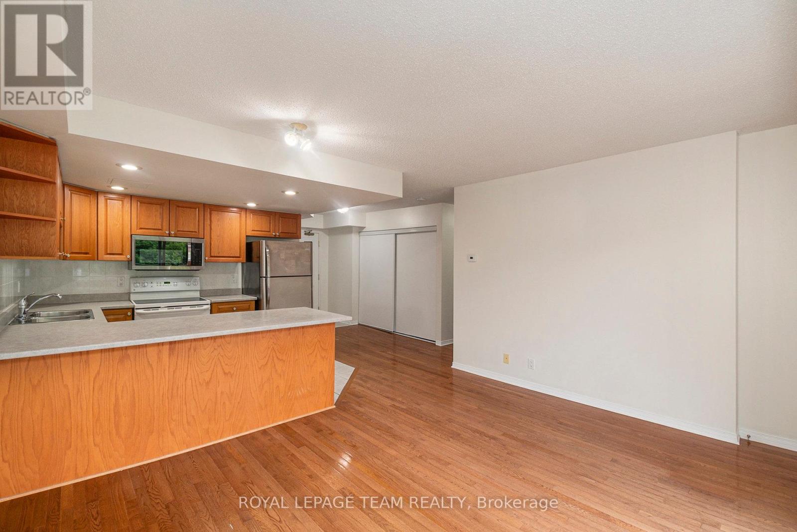 Photo 16 of 507 320 Centrum Boulevard, Ottawa ON