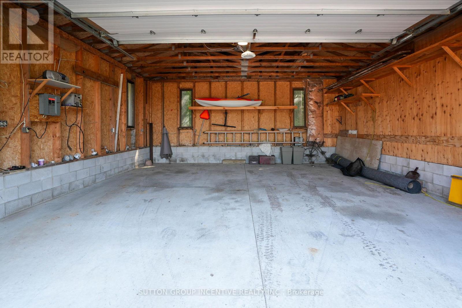 Photo 13 of 13895 County Rd 27 Road, Springwater ON