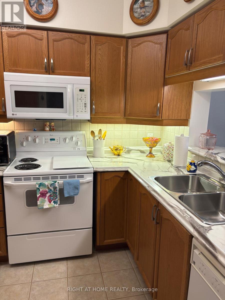 #506 90 DEAN AVENUE - 24