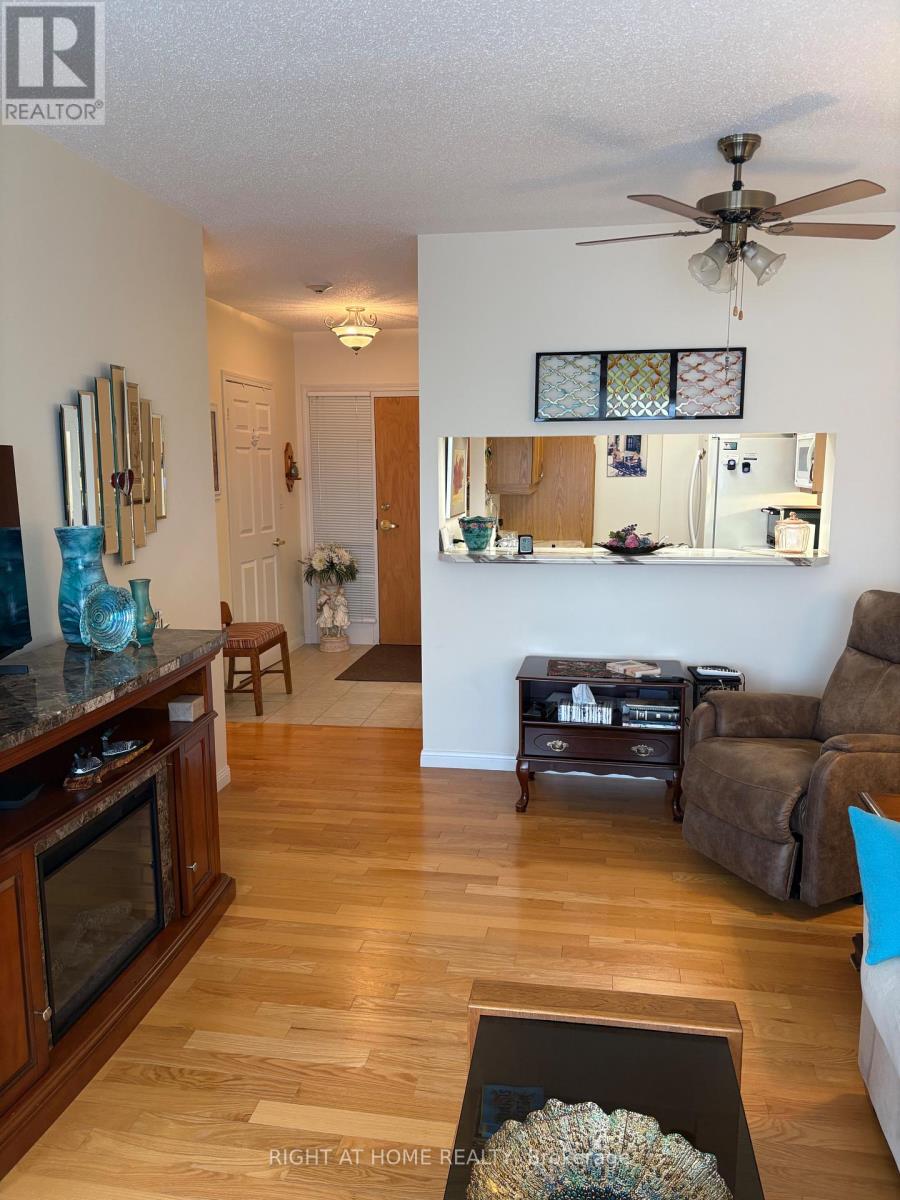 #506 90 DEAN AVENUE - 32