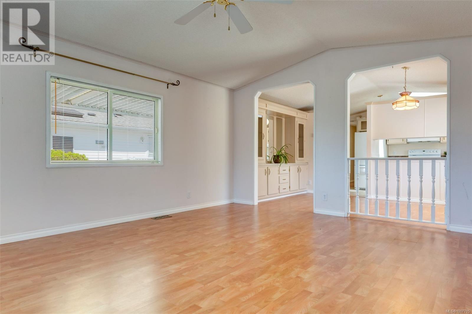 Photo 22 of 41 1840 Valley Oak Dr, Nanaimo BC
