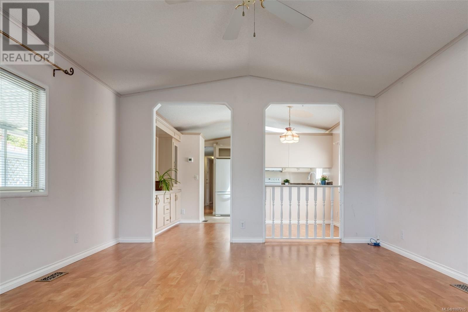Photo 23 of 41 1840 Valley Oak Dr, Nanaimo BC