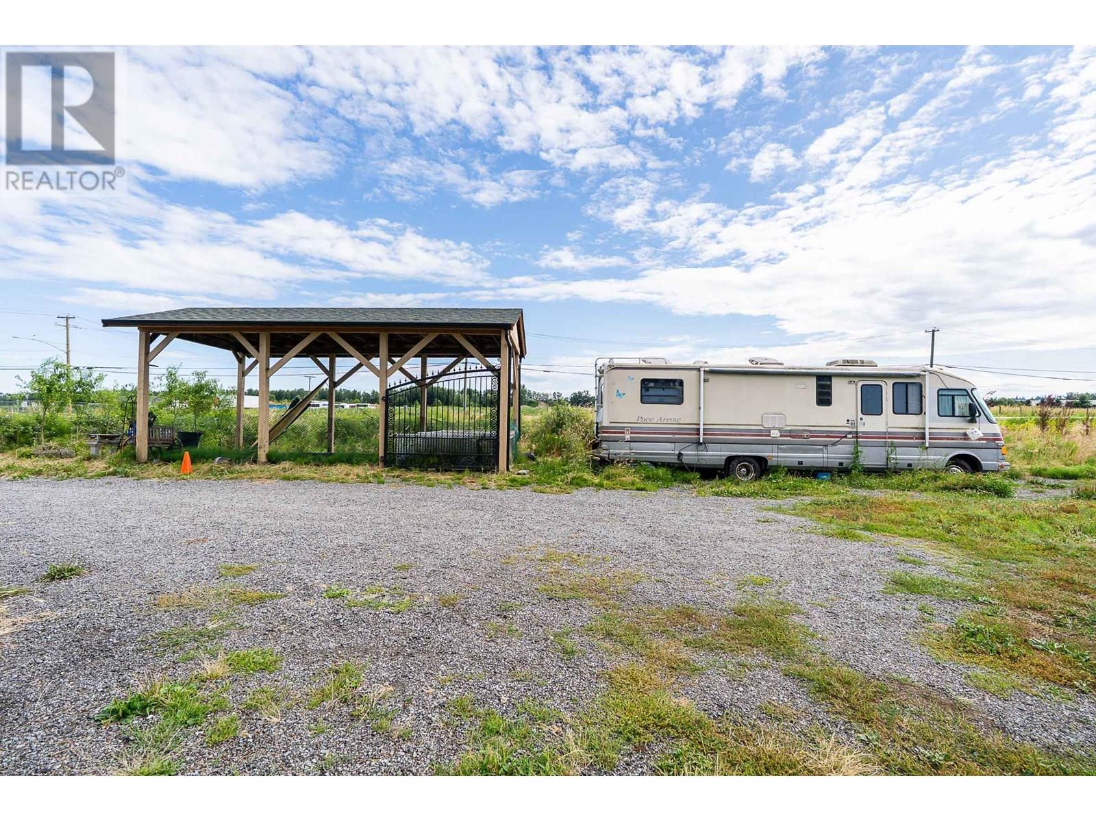 Photo 8 of 17915 Ford Detour Road, Pitt Meadows BC