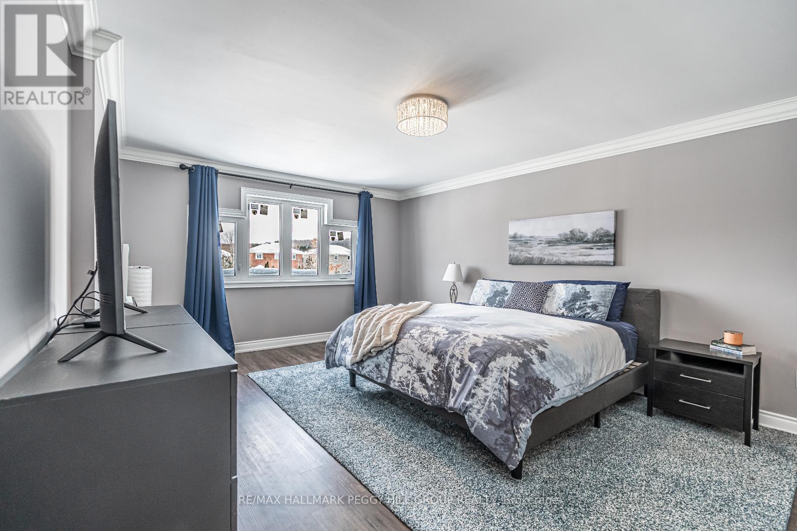 Photo 11 of 99 Mcintyre Drive, Barrie ON