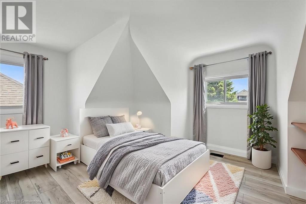 Photo 11 of 189 Edgemont Street S Unit Main, Hamilton ON